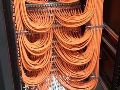 Verkabelung Serverraum
